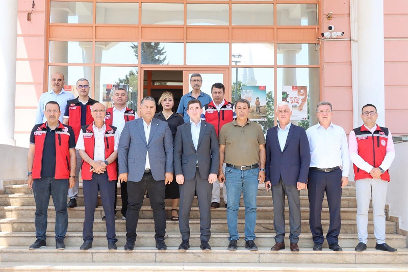 Gaziantep Tarım ve Orman İl Müdürü Mehmet Karayılan ve beraberindeki heyet, Kaymakamımız Mikail Ersöz’ü ziyaret ettiler.
